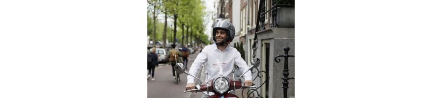 Helm verplicht voor snorscooters / snorfietsers in Amsterdam sinds 8 april 2019