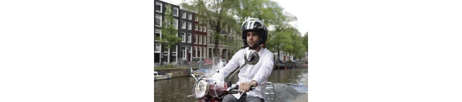 Vanaf welke leeftijd mag je rijden op een scooter?